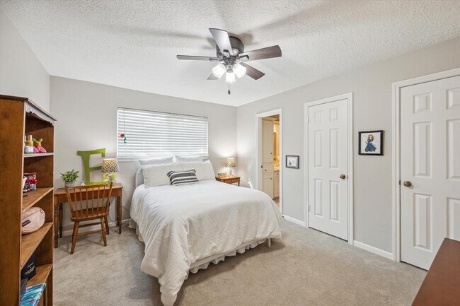 Building Photo - 1122 Daria Dr