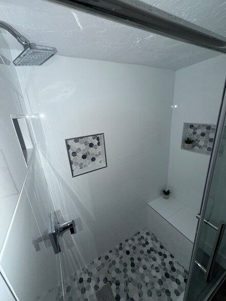 Building Photo - 3031 N Civic Center Plaza