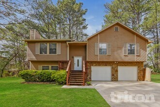 Building Photo - 100 Edelweiss Dr