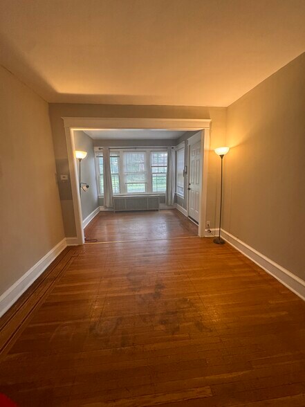 Building Photo - 6055 Frankford Ave