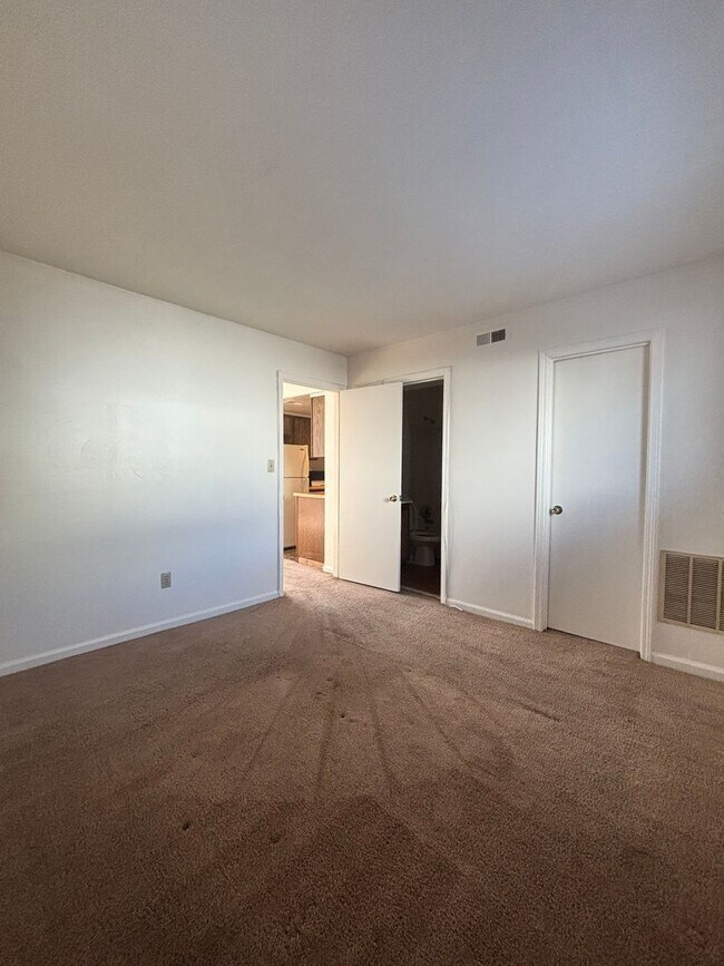 Building Photo - Cute One Bedroom in Norview Heights