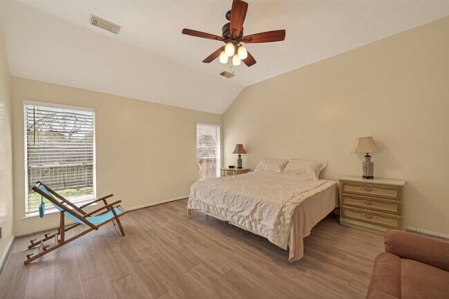 Building Photo - 8203 Paddington Pl Dr