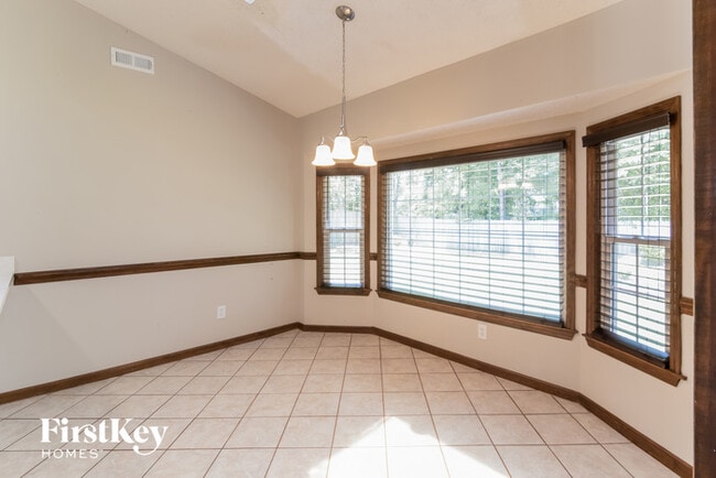 Building Photo - 8157 N Ridgebrook Dr
