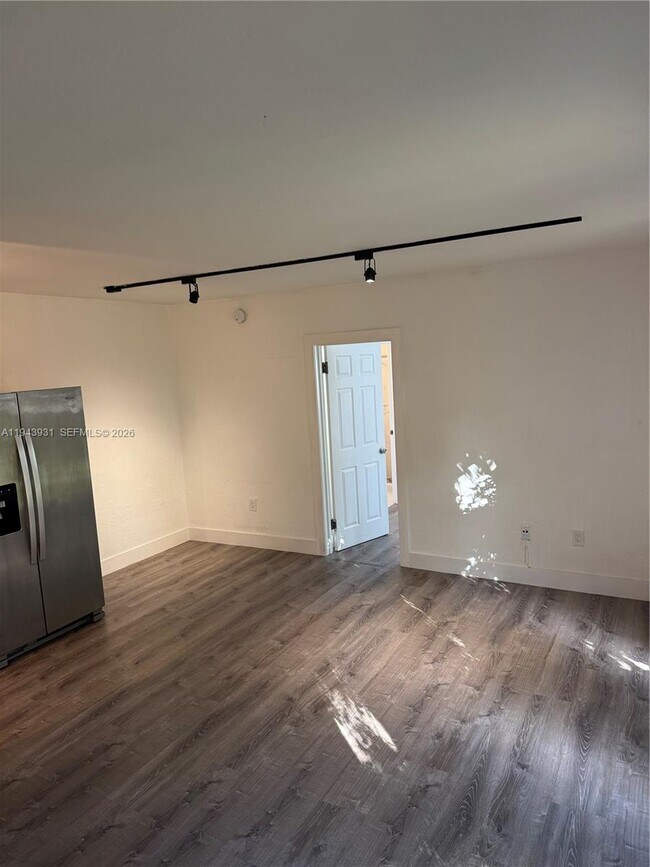 Building Photo - 7901 SW 64th Ave