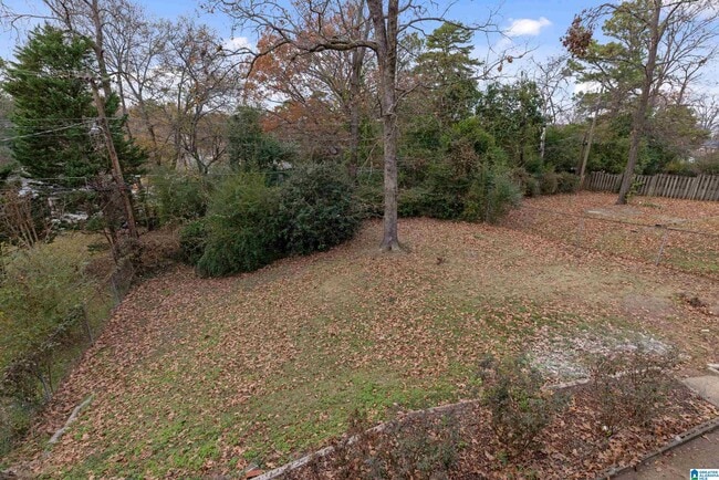 Building Photo - 5956 Crestwood Cir