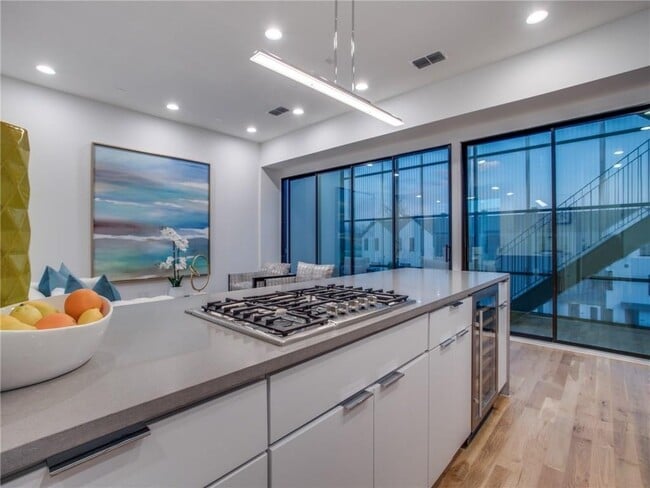 Building Photo - 5225 Crestfield Pl