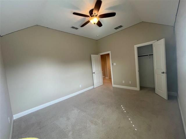 Building Photo - 8705 Verona Dr