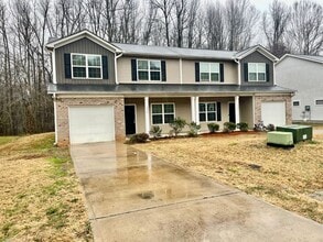 Building Photo - 244 Village Creek Way