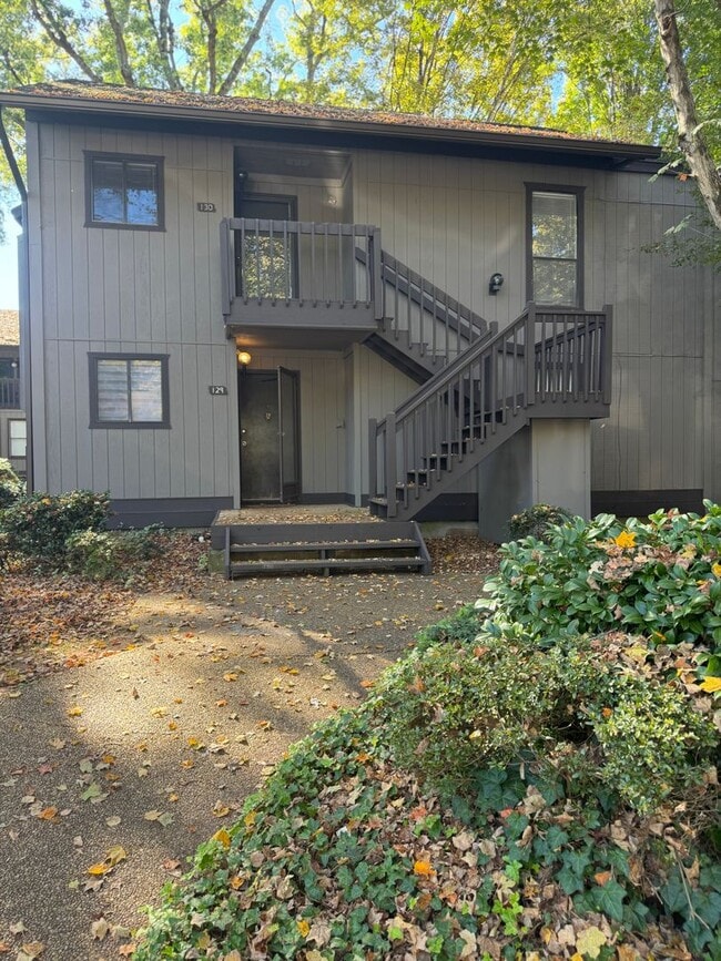 Building Photo - 130 Cedar Cove Ln