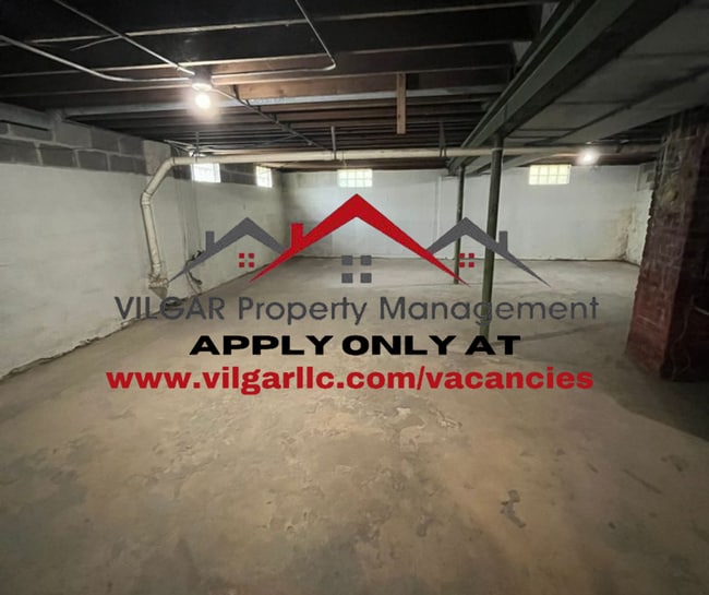 Building Photo - WOW! This is a Home! 3-bedroom, 1-bath hom...