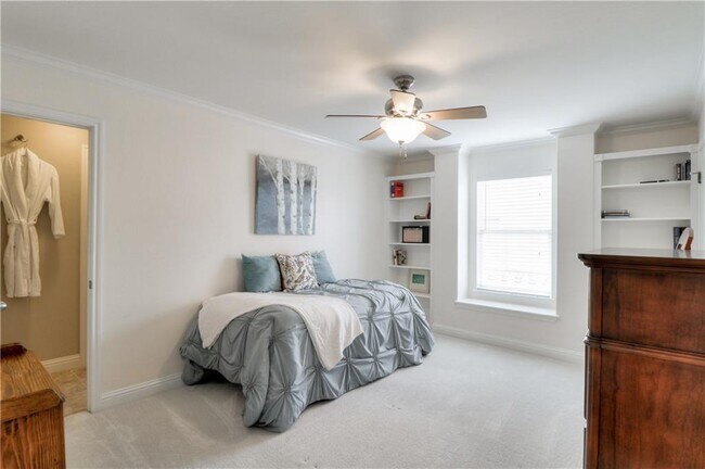 Building Photo - 14512 Broadwinged Hawk Dr