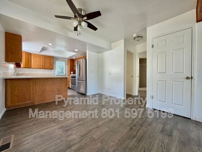 Building Photo - 1091 Shepard Ln