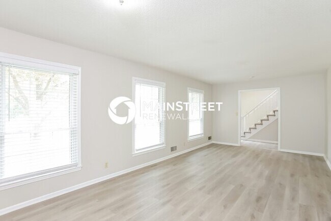 Building Photo - 4 Bedroom Pet-Friendly Home in Kansas City...