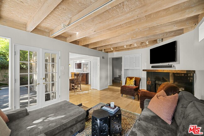 Building Photo - 2377 N Beverly Glen Blvd