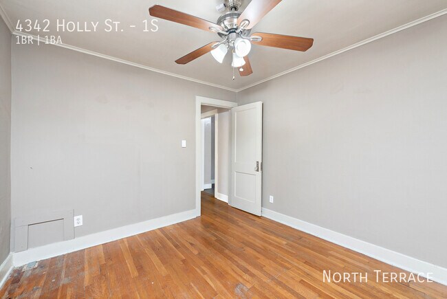 Building Photo - 4342 Holly St