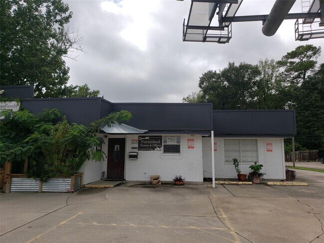 Building Photo - 26519 I-45