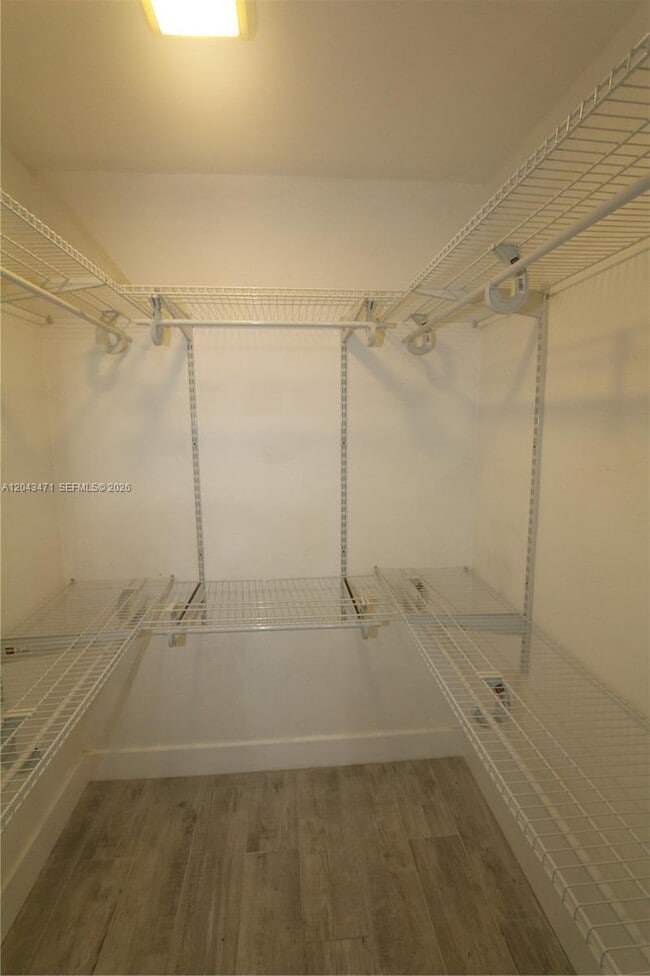 Building Photo - 10755 SW 108th Ave