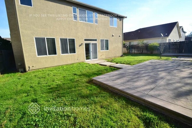 Building Photo - 1878 Hardy Dr
