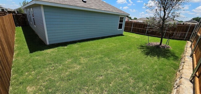 Building Photo - 9205 Grackle Pl