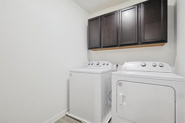 Building Photo - 3513 Cricket Dr