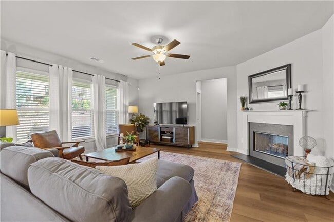 Building Photo - 4341 Links Blvd