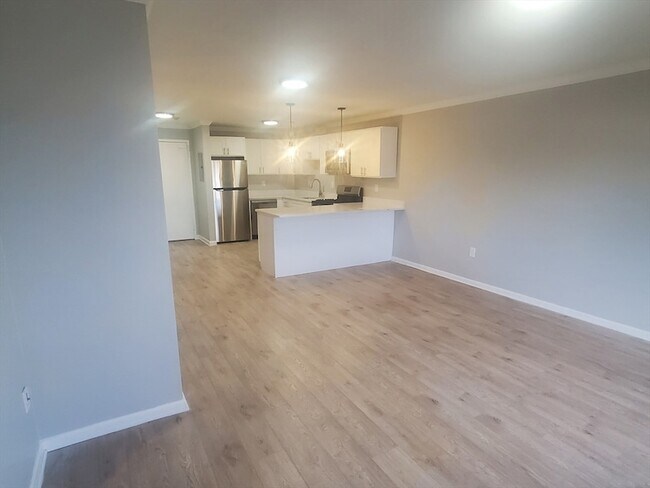 Building Photo - 55 David Terrace