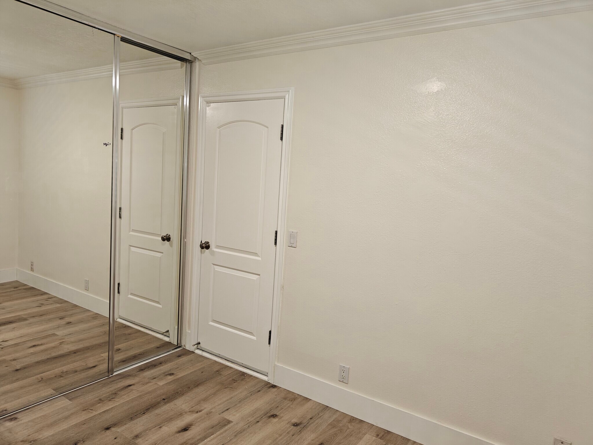 Building Photo - 15192 Tungwood St