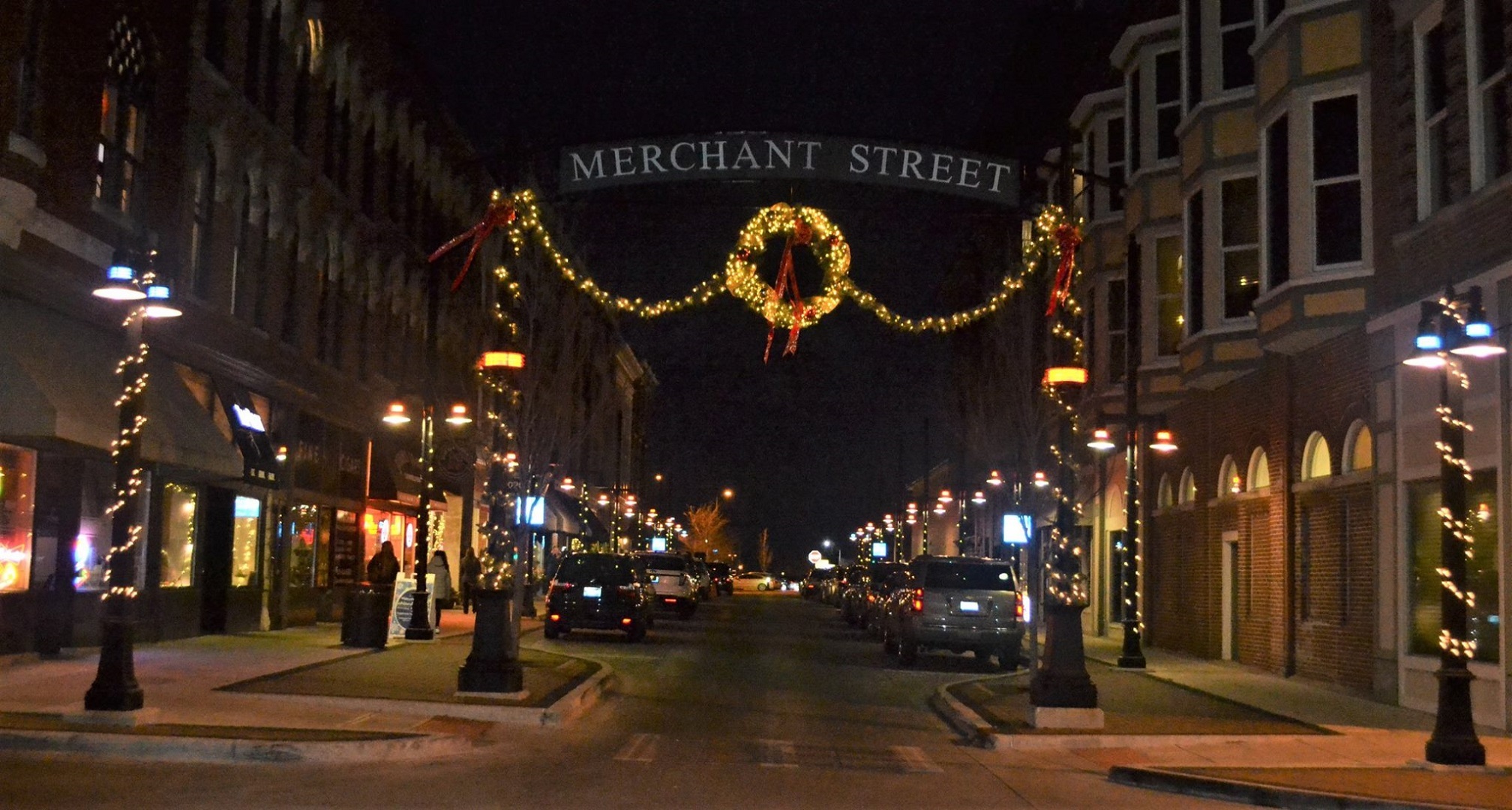 Merchant Street, sitting just 100 ft West of Apt - 135 E Prairie Ave