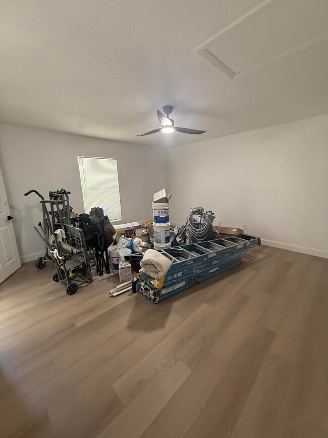 Building Photo - 1577 Hawthorne Pl