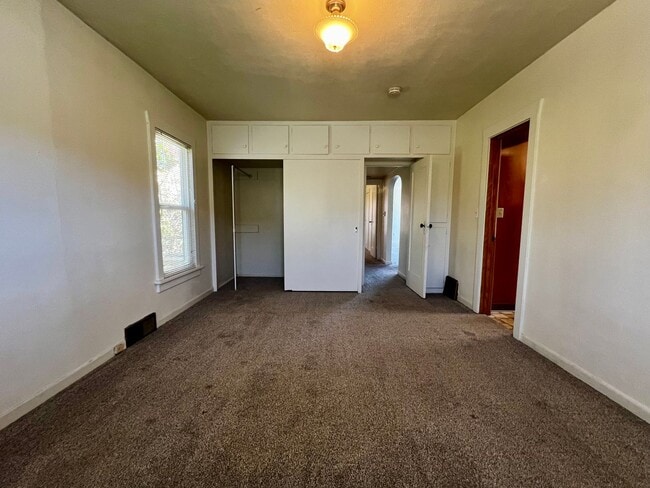 Building Photo - Non-Refundable & Security Deposit Total: $...