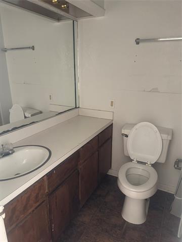 Building Photo - 120 W Heron St