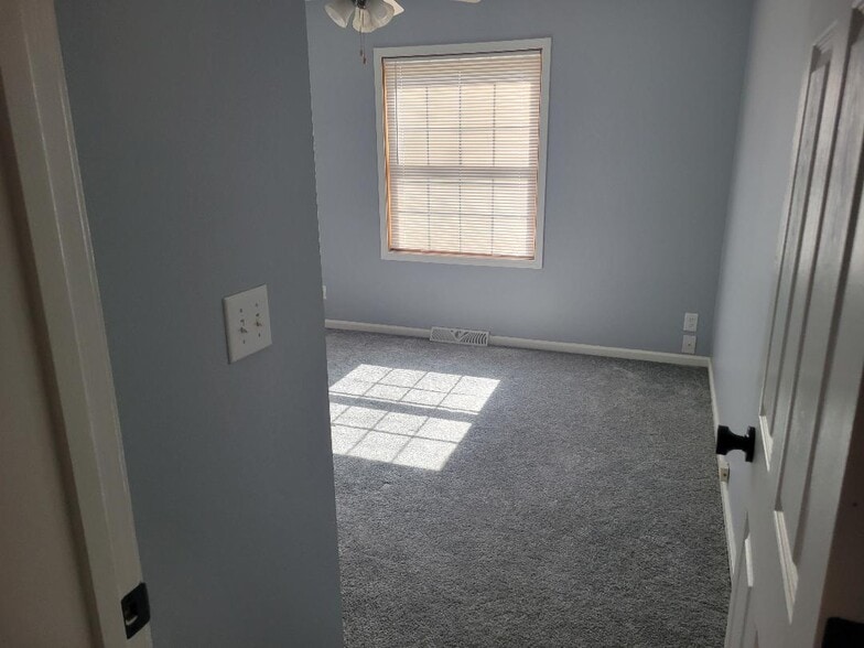 Building Photo - 4130 Chelten Ave