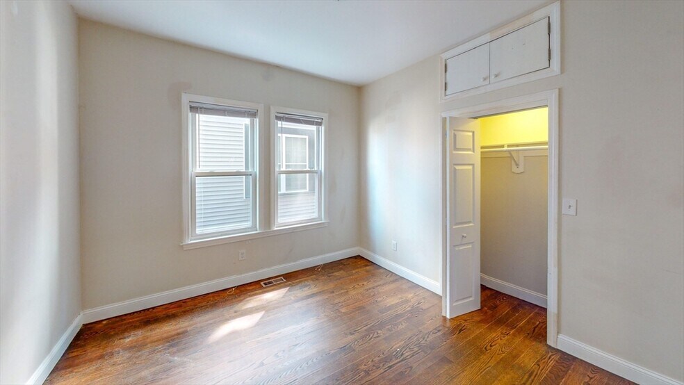 Building Photo - 180 Dorchester St