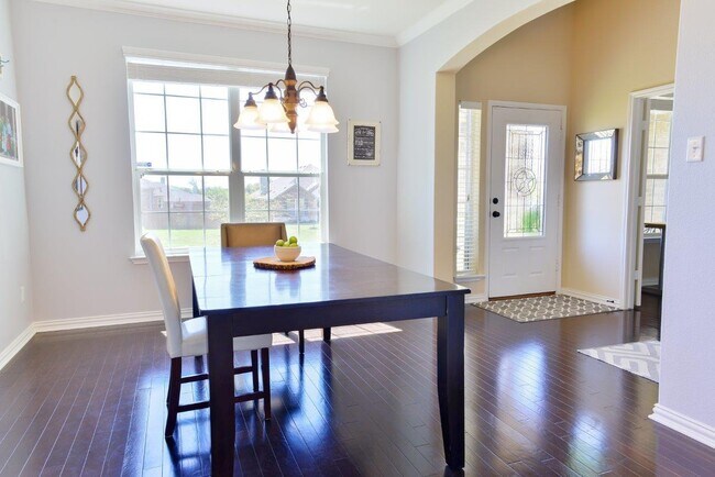 Building Photo - Beautiful upgraded home in Tuscany Meadows, Harker Heights