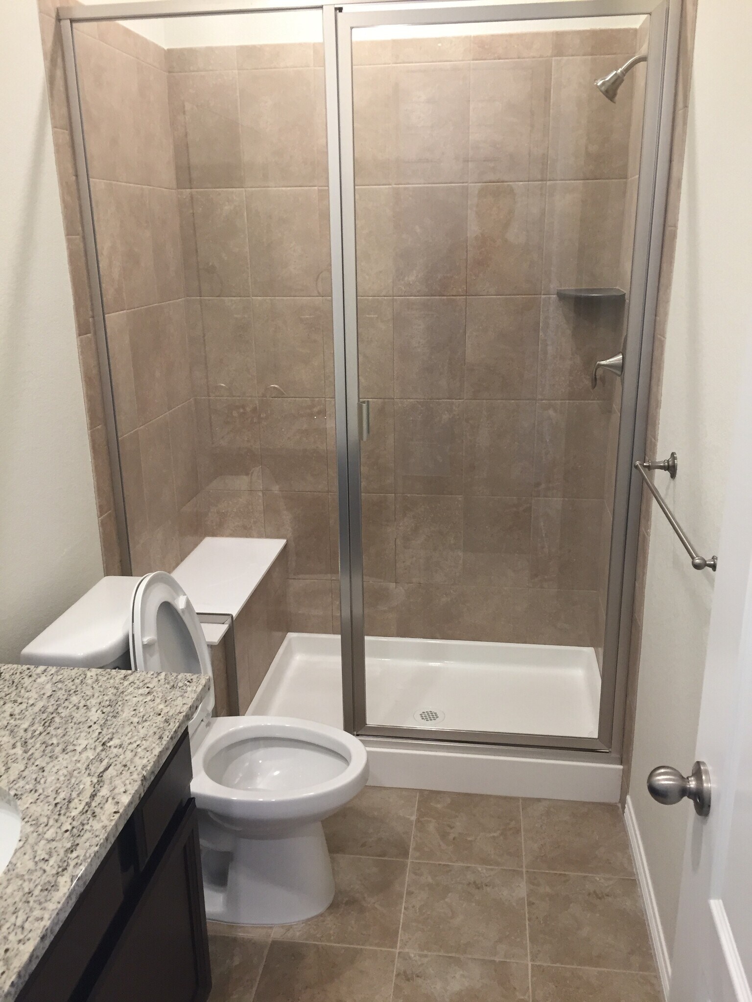 Bathroom - 14775 Chicago Street (Suite)