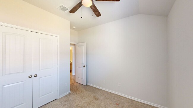 Building Photo - CHECK OUT THIS 4 BEDROOM, 2 BATH, 3 CAR GARAGE HOME IN HARKER HEIGHTS!