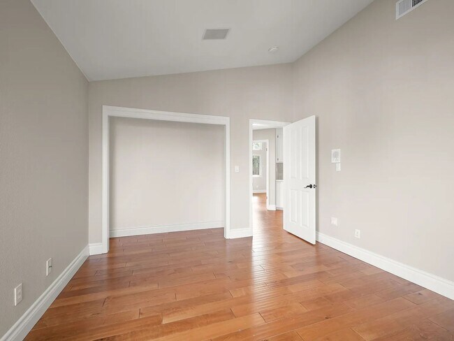 Building Photo - Luxury, comfort, and breathtaking surroundings in Stunning Clayton home!