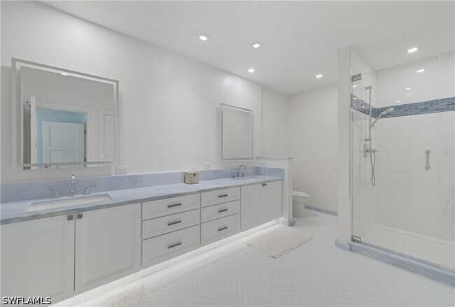 Building Photo - 360 Carlton Pl