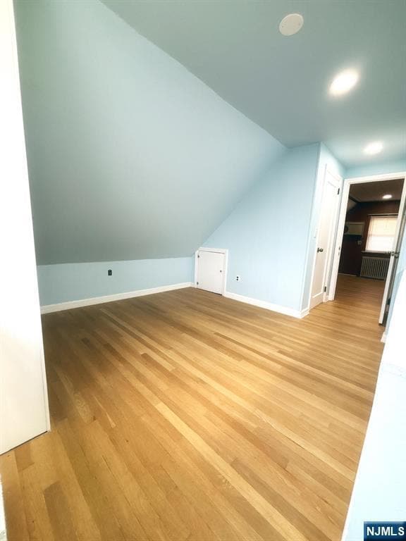 Building Photo - 904 5th St