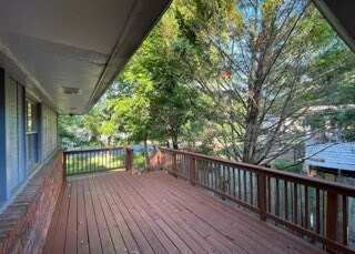 Building Photo - 2882 Lakemont Pl SW