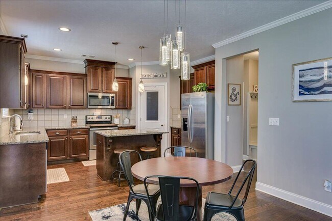 Building Photo - 847 Williford Run Dr