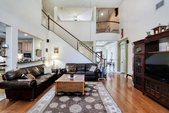 Building Photo - 1800 Bluffwood Pl