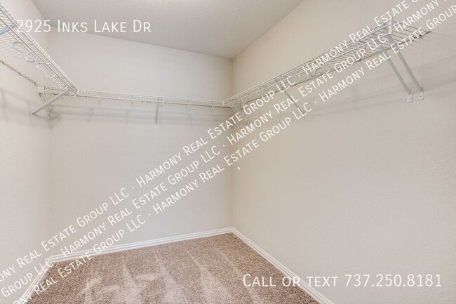 Building Photo - 2925 Inks Lake Dr