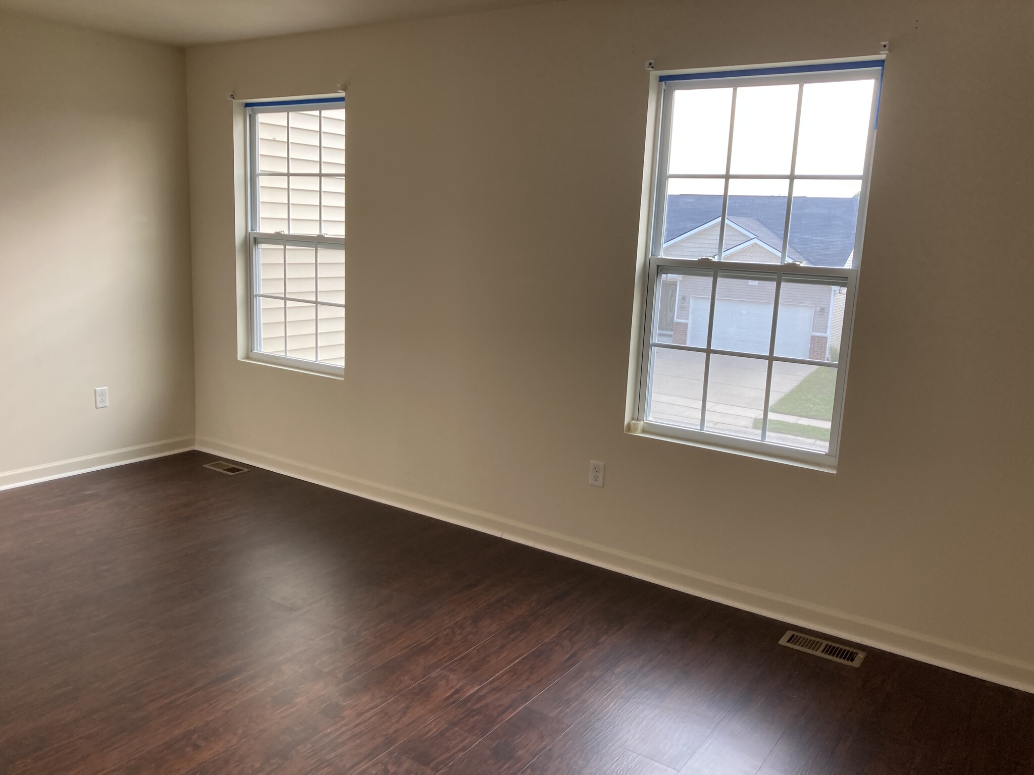 Building Photo - 8413 Walnut Hill