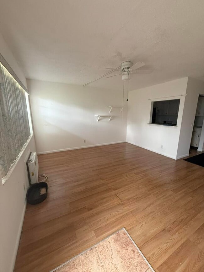 Primary Photo - 8 Canterbury A