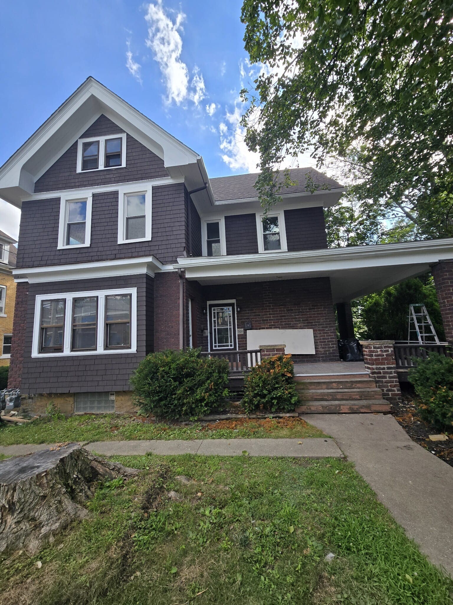 Building Photo - 500 Fordham Ave