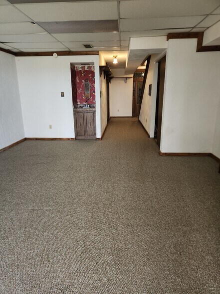 Building Photo - 4564 Ohio Ave