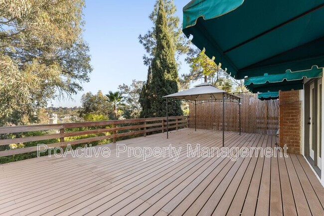 Building Photo - 612 Marie Ave