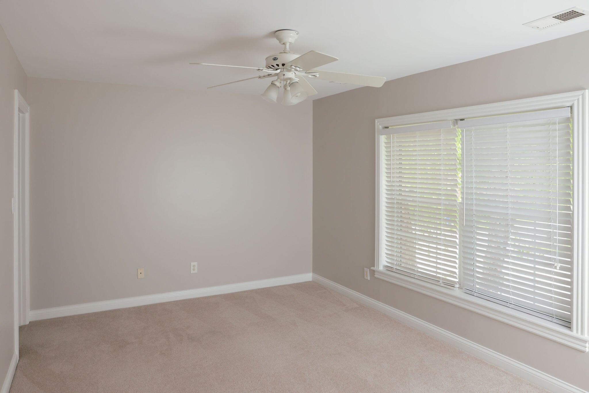 Building Photo - 3288 Snaffle Rd