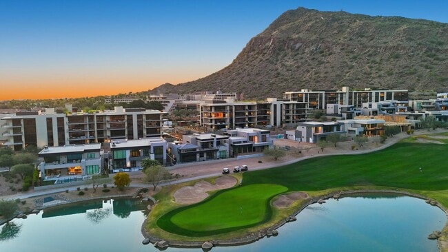 Building Photo - 4849 N Camelback Rdg Dr